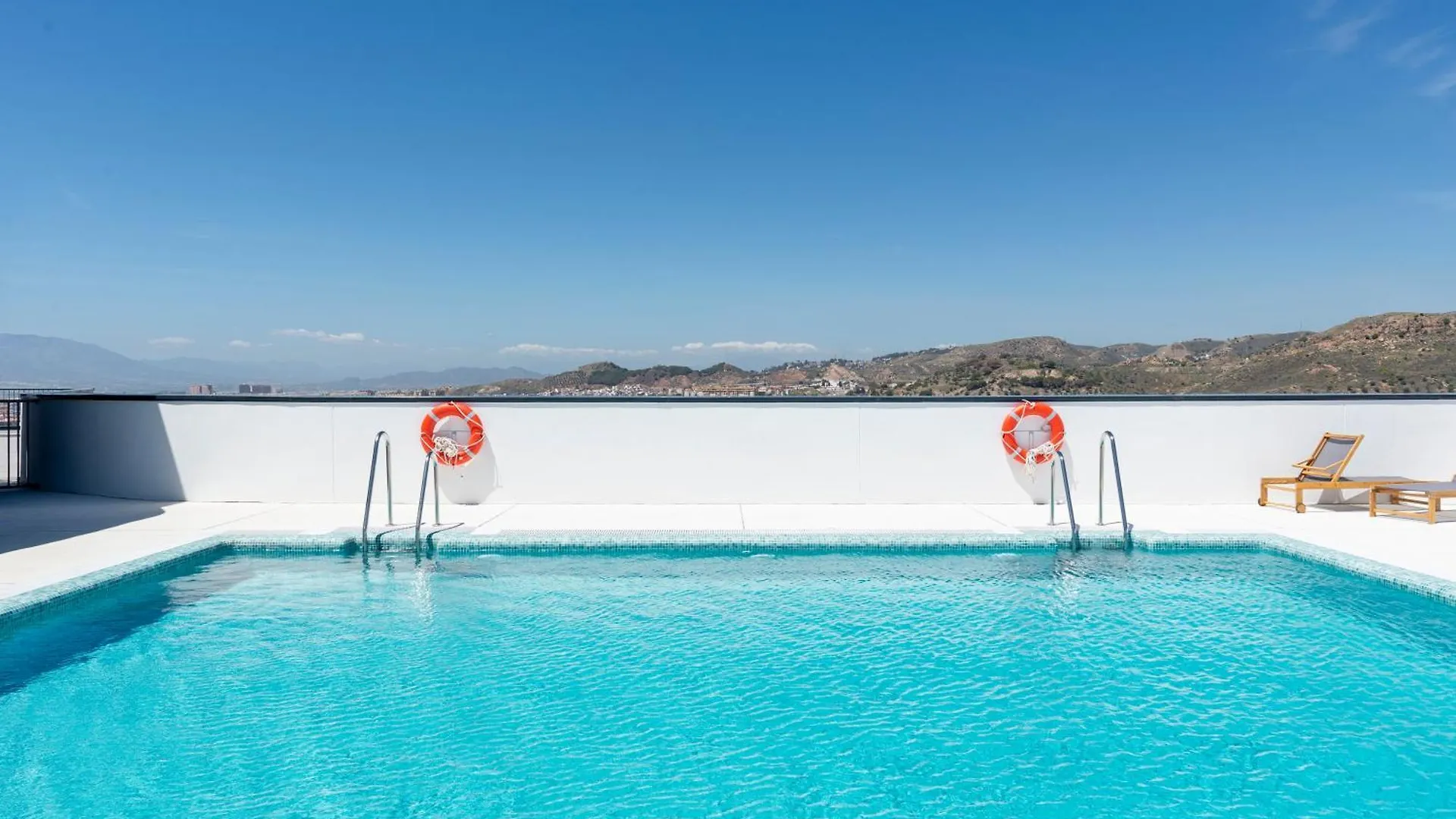 Skyline VI Pool & Coworking By Ele Apartments Malaga 0*,
